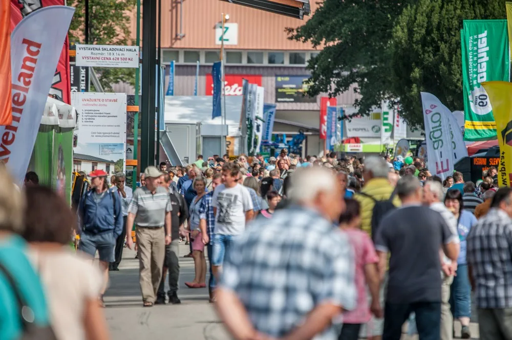 Země živitelka.