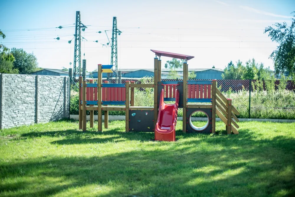 Šedesát míst nabízí nová českobudějovická školka Adolfa Trägera v Kněžských Dvorech.