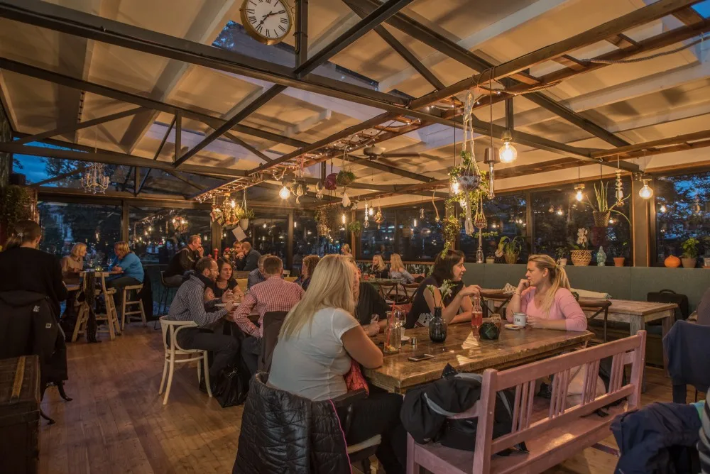 Restaurace Paluba v Českých Budějovicích.
