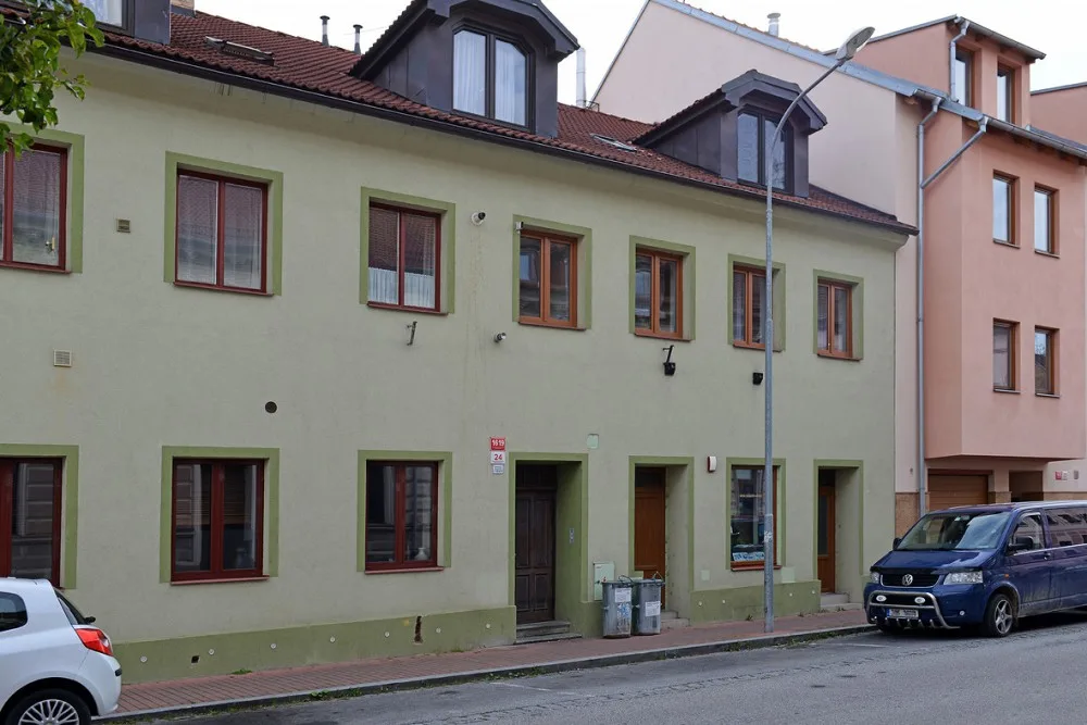 Jiří Gans bydlel ve Smetanově ulici v Českých Budějovicích.