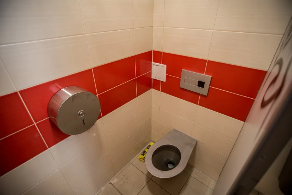 Veřejné toalety ve Stromovce.