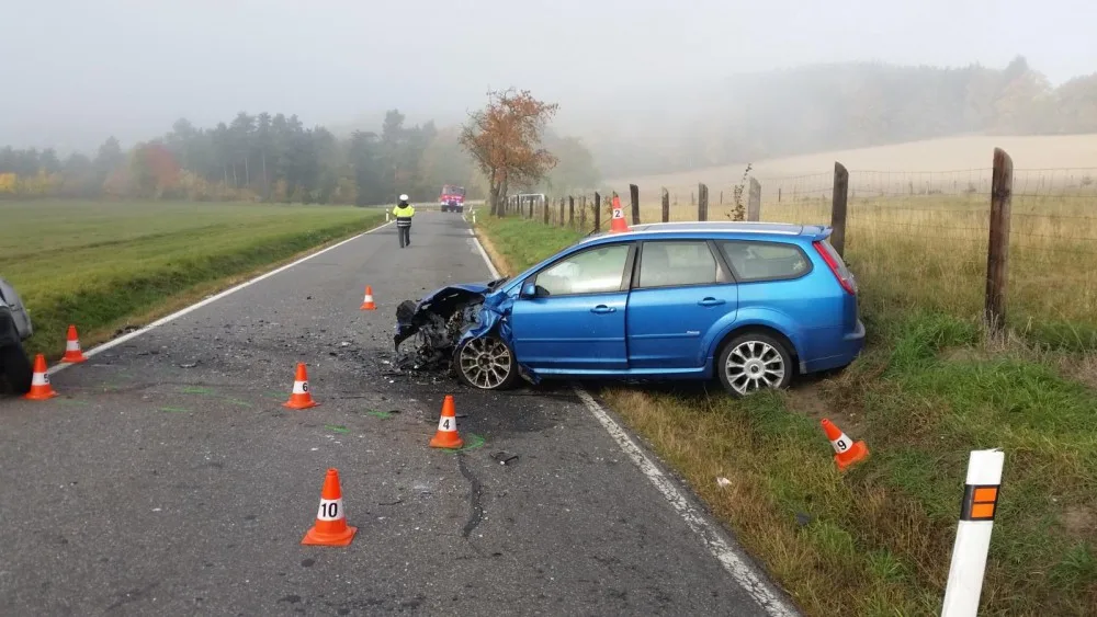 Při tragické nehodě na silnici  mezi Litochovicemi a Volyní zemřel sedmdesátiletý řidič osobního auta.