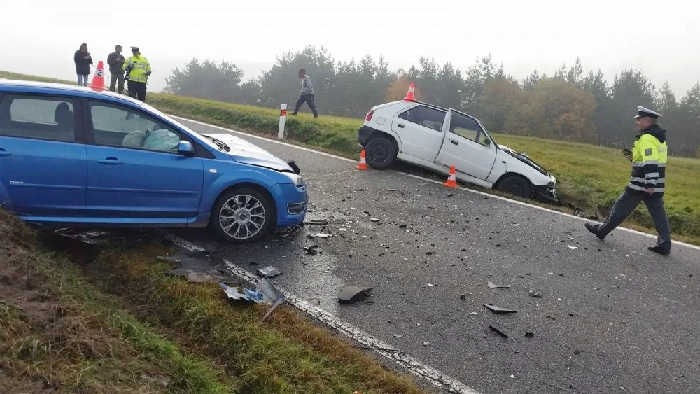 Při tragické nehodě na silnici mezi Litochovicemi a Volyní zemřel sedmdesátiletý řidič osobního auta.
