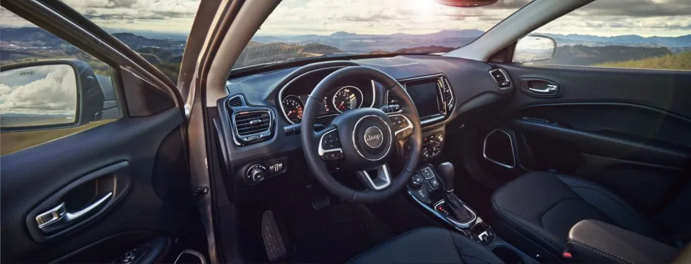 Značka Jeep, která je pojmem v kategorii SUV představuje svou žhavou novinku- zcela nový Jeep Compass