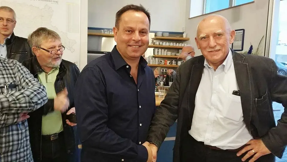 Jihočeská ODS zdvojnásobila počet poslaneckých mandátů. Voliči je přidělili dvěma Janům, Zahradníkovi a Bauerovi (na snímku zprava).