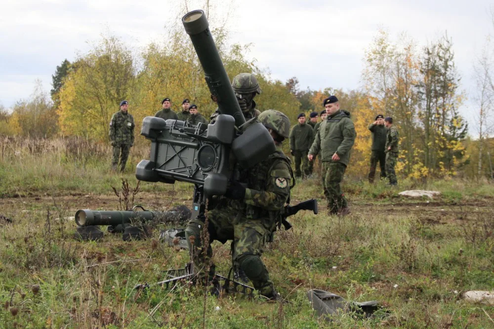 Nechyběla ani ukázka z činnosti jednotky v palebném postavení – nabíjení protiletadlového raketového kompletu RBS-70.