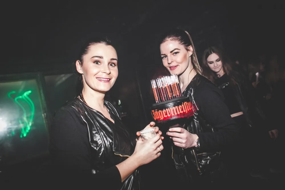 Na akci budou i hostesky s hektolitry Jägermeisteru.