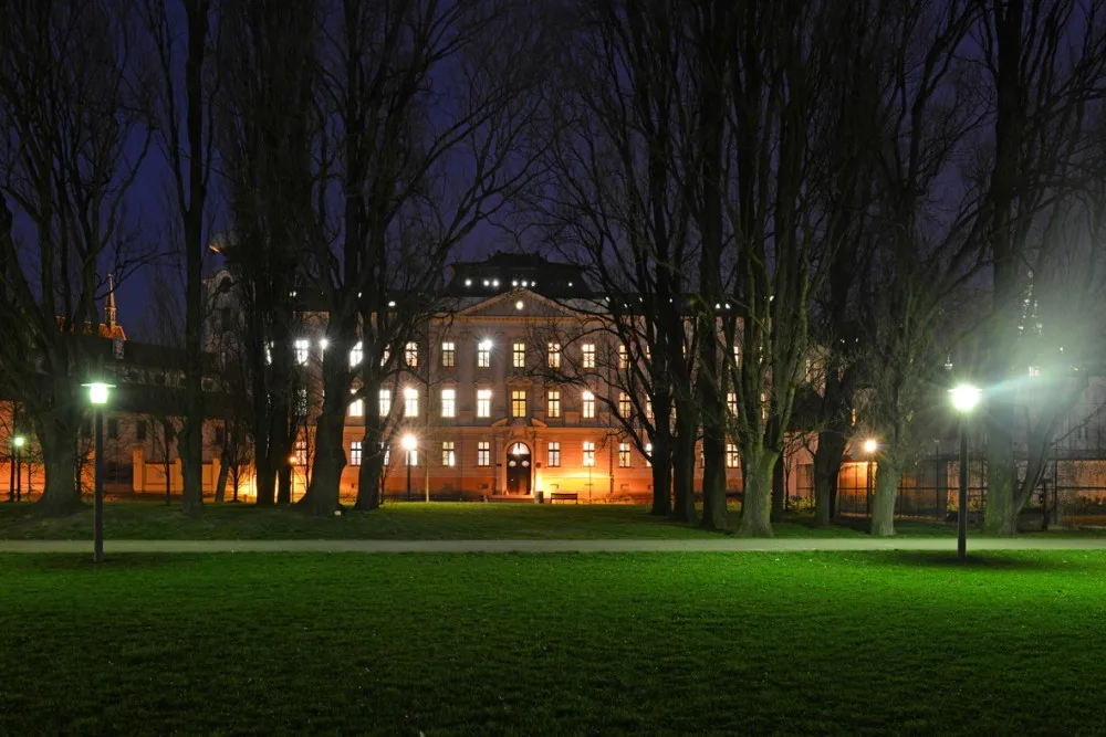 Gymnázium Česká