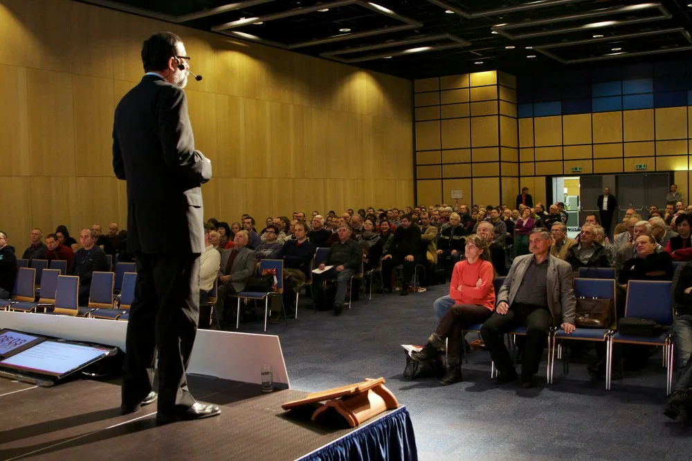 Už po osmé přichází společnosti Wienerberger a Tondach s konferencí pro stavební profesionály. Při odborném semináři Wienerberger fórum 2018 se projektanti, architekti a stavitelé dozví praktické informací a novinky z oblasti stavebnictví.