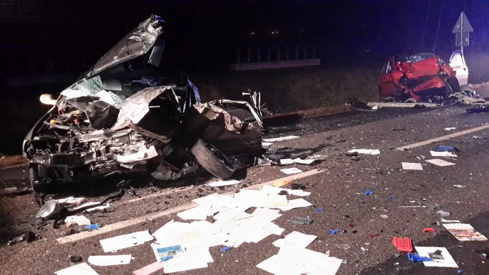 Lidský život vyhasl dnes, ve čtvrtek 11. ledna, při dopravní nehodě na hlavním tahu z Českých Budějovic do Rakouska. Při havárii pěti aut u Hubenova, mezi Kaplicí a Kaplicí nádraží, se dalších šest lidí zranilo.