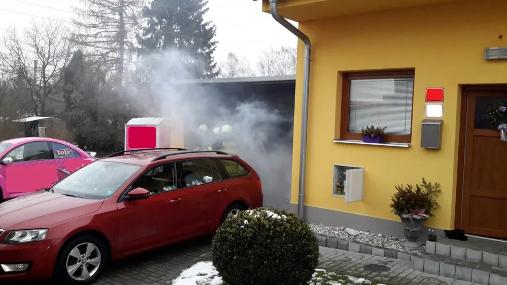 Požár garáže v Českých Budějovicích