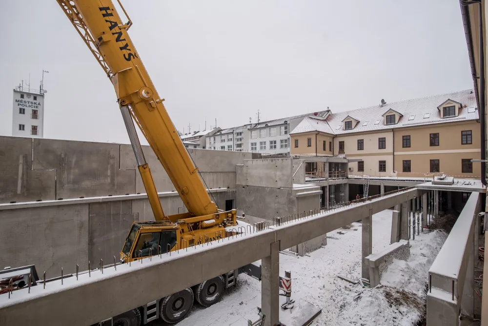 Stavba parkovacího domu Mariánská