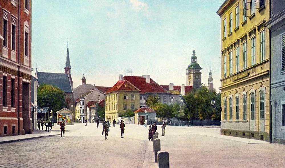 Senovážné náměstí ze Žižkovy třídy před rokem 1908.