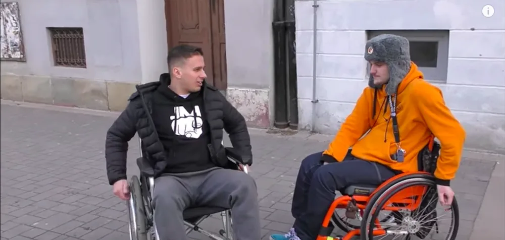 I v Budějcích je na vozíčkáře několik nástrah.