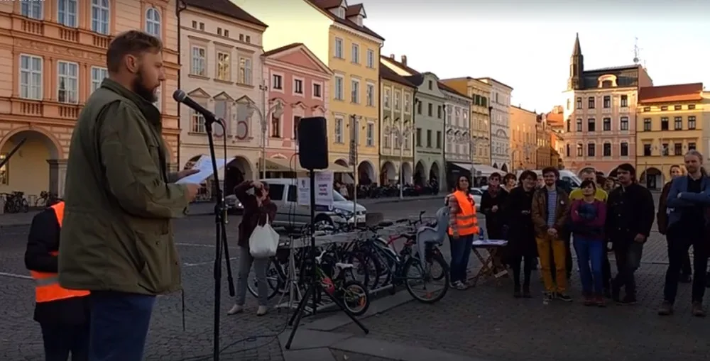 Tomáš Trantina při projevu.