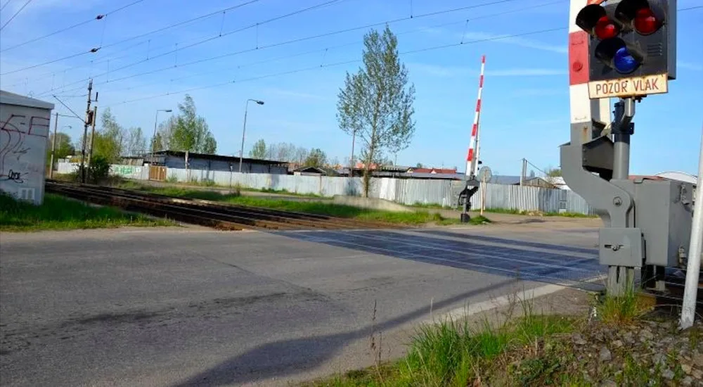 Železniční přejezd v Nemanické ulici čeká oprava.
