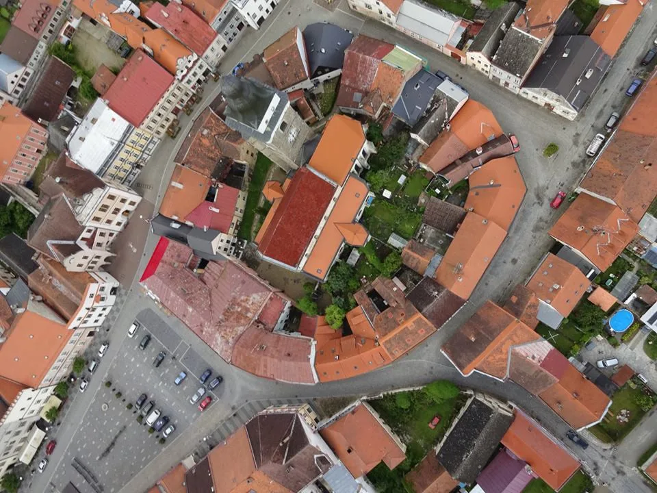 Slavonice.