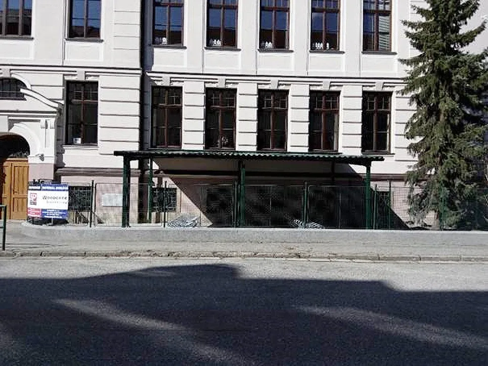 Budějcká škola Dukelská bude mít nové kolostavy.