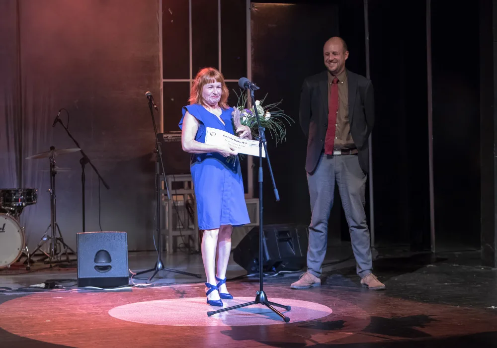 Denisa Posekaná ze souboru Malého divadla.