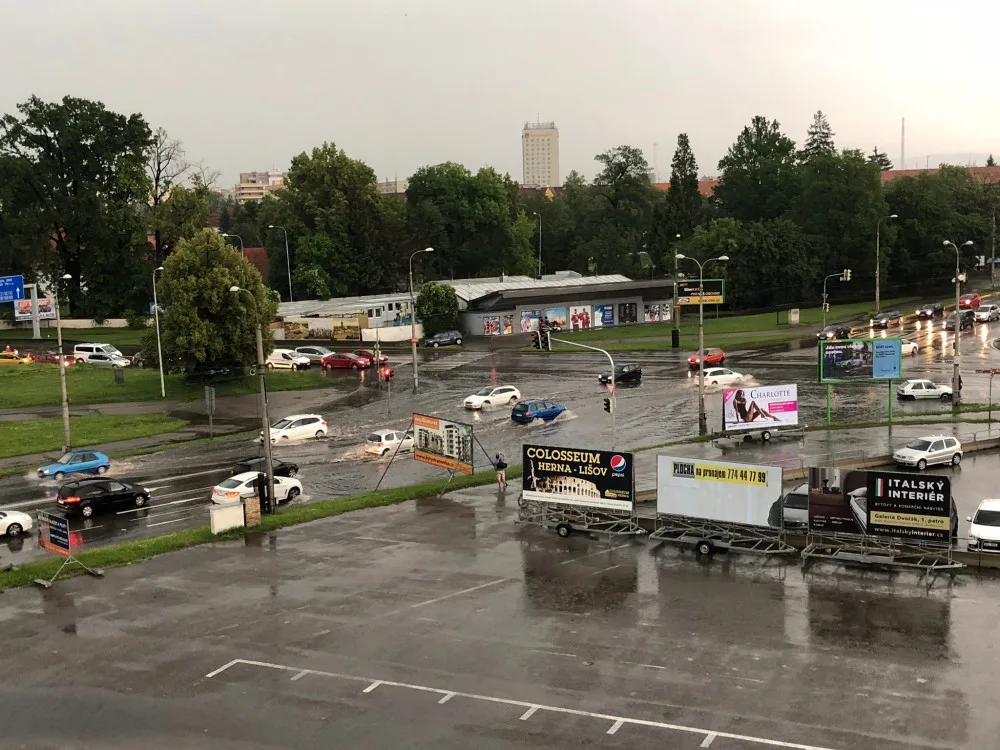 Budějcká zaplavená křižovatka.