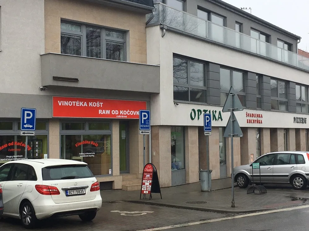Vinotéka se přestěhovala do Suchého Vrbného.