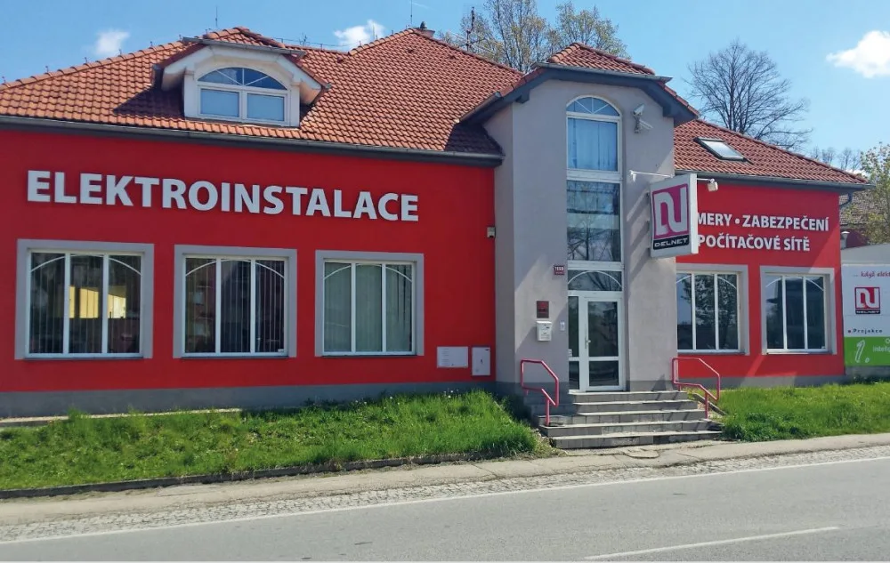 Holding Delnet slaví dvacet let a nabízí práci šikovným absolventům.