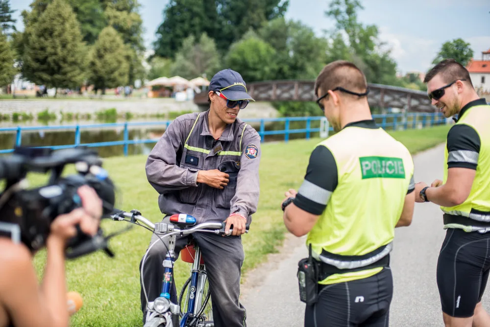 Policisté se při kontrolách zaměřují na cyklisty.