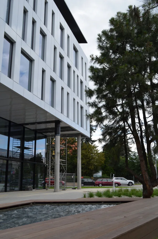 Moderní pracovní prostředí najdou v českobudějovickém PIANU mimo jiných i zaměstnanci skupiny UNICAPITAL DISTRIBUCE nebo call centra společnosti ATODA Telemarketing.