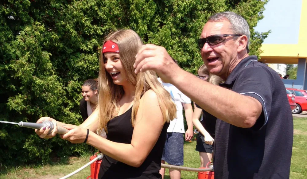 Už čtvrtým rokem pokračuje ve městech a obcích kolem elektrárny Temelín projekt Hasičského záchranného sboru Jihočeského kraje s názvem Den bezpečnosti s hasiči.