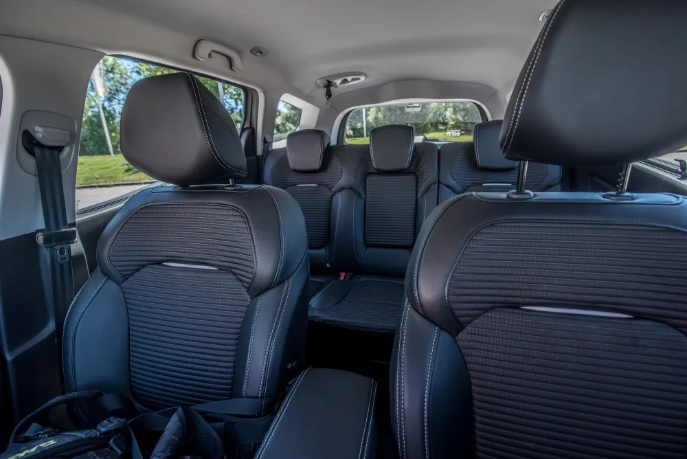 Elegantní cestování s rodinou. Renault Grand Scenic zaujme svěžím designem.