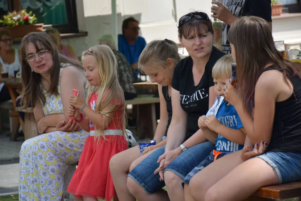 V Číčenicích se hrál pétanque.