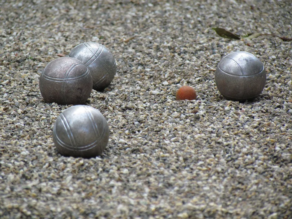 V Číčenicích se hrál pétanque.