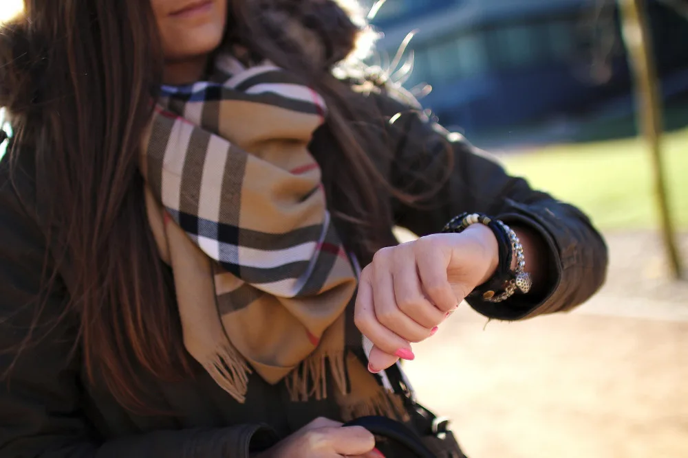 Značka Burberry spálila výrobky za téměř miliardu, než aby je zlevnila.