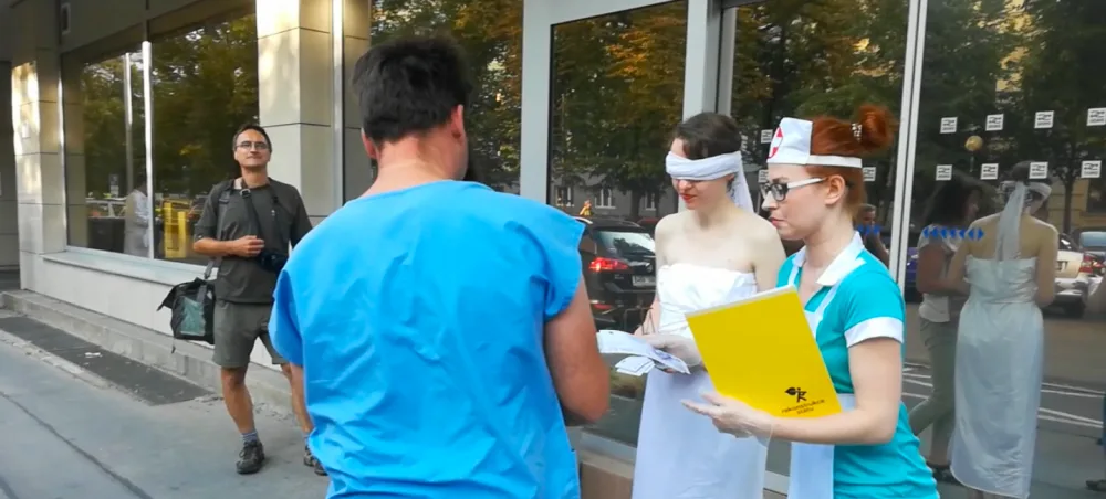 Zakázky českobudějovické nemocnice pobouřily aktivisty. Její vedení všechna nařčení odmítá
