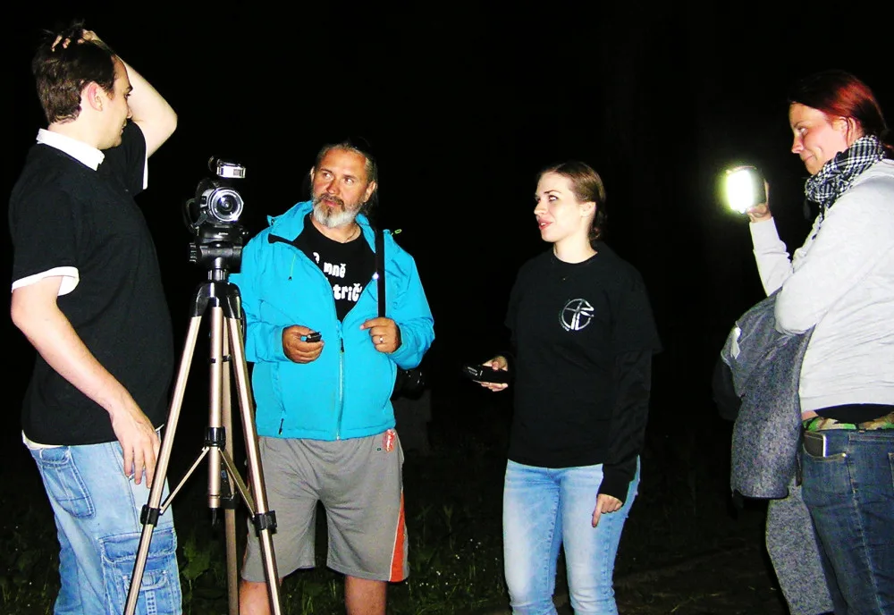 Pacov- porada před druhou fází výzkumu. Zleva Ondřej Bezouška, Kamil Valeška, Kateřina Běhanová, Michala Valešková