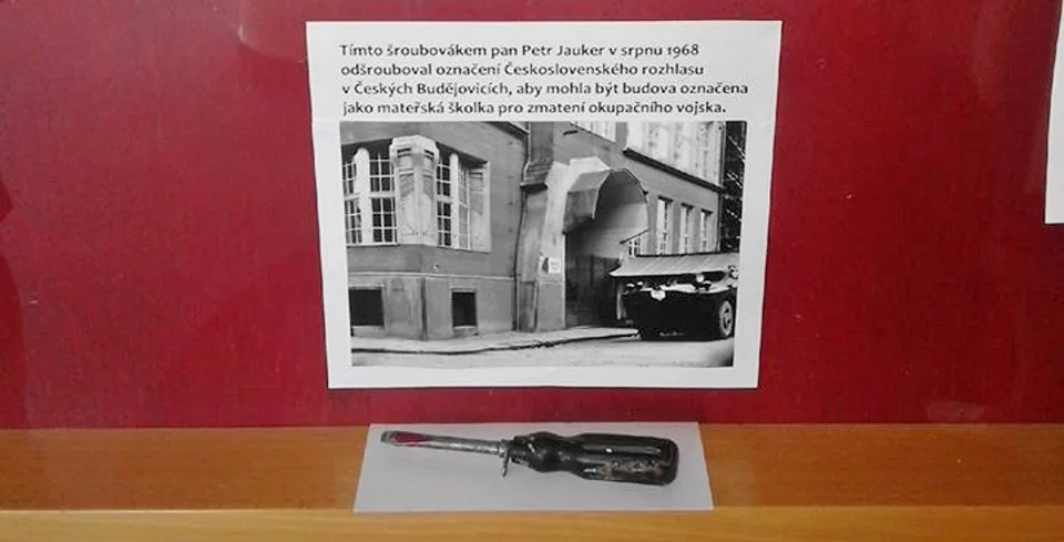 Snímky sovětských tanků, záběry z manifestací i jiných událostí roku 1968 nabízí výstava Osmašedesátý, rok nadějí a zklamání, která v úterý 21. srpna začala v českobudějovické Galerii Nahoře.