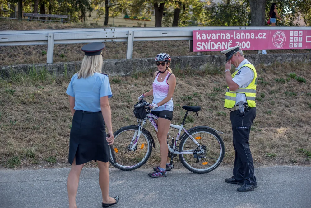 Dopravně preventivní akce zaměřená na cyklisty v Českých Budějovicích.