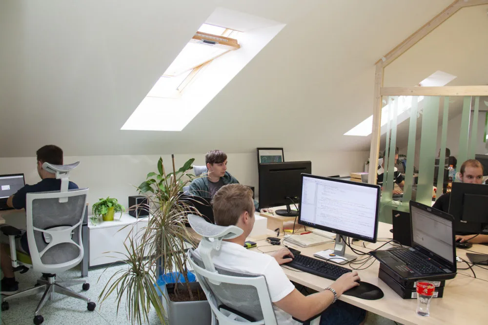 Někdejší home office firmička o dvou IT nadšencích během let vyrostla v silné studio s dvacítkou expertů.