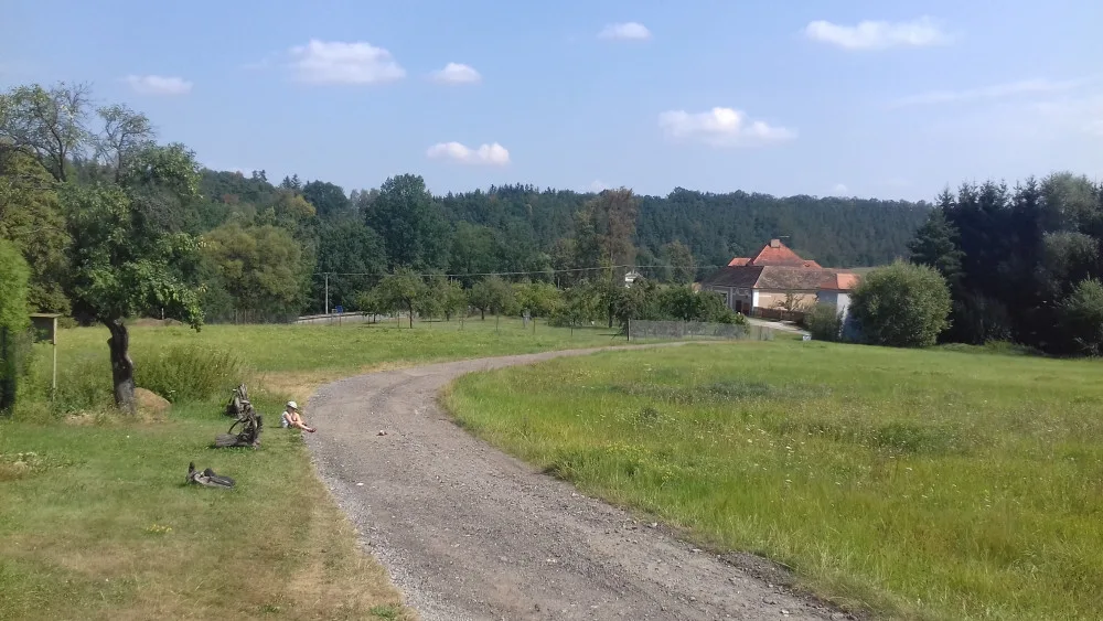 Římovská křížová cesta bezesporu stojí za návštěvu.