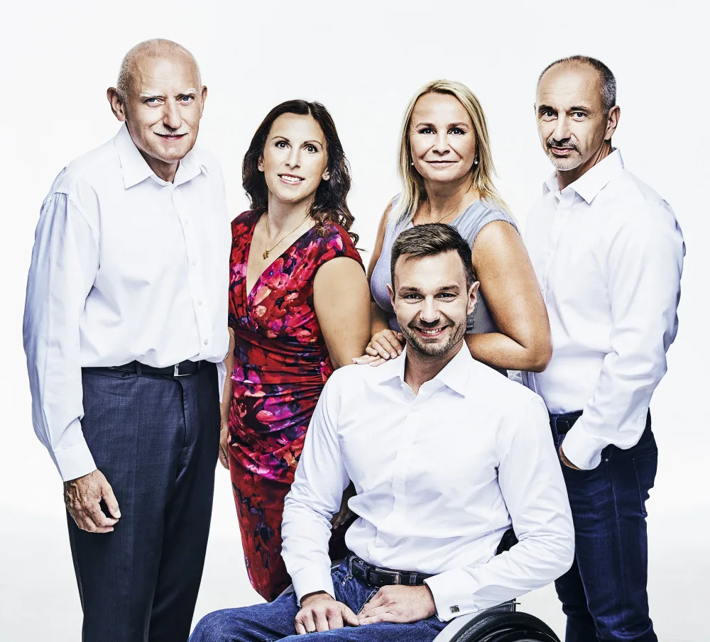 Kandidáti ODS: Martin Kuba, Lucie Kozlová, Dagmar Škodová Parmová, Jan Zahradník (vzadu zprava), vpředu je Zbyněk Sýkora.
