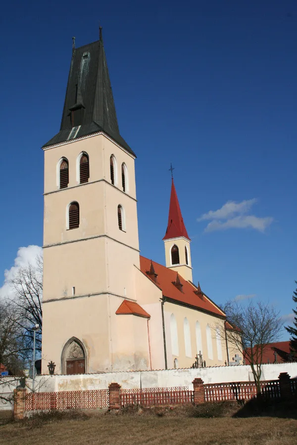 Kostel v Nákří.