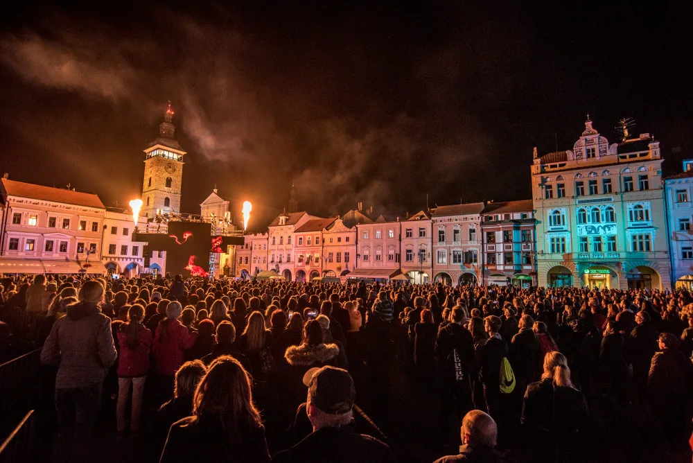 Multimediální show Má Vlast převyprávěla sto let republiky