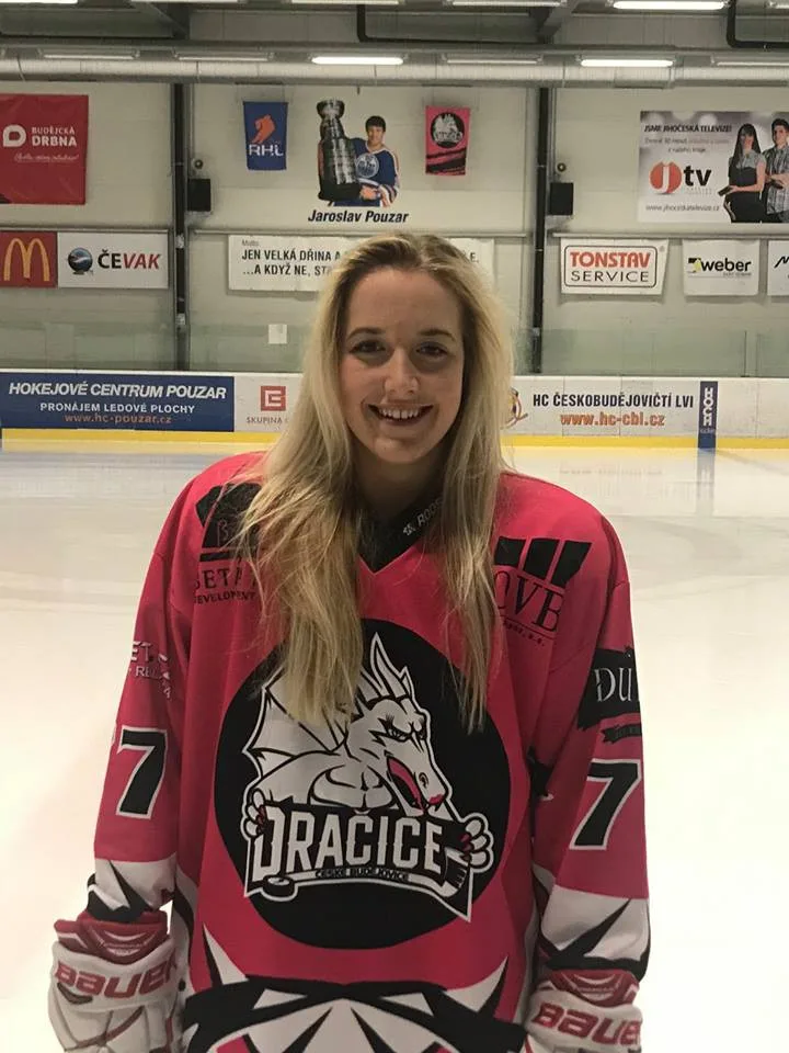 Nejužitečnější hráčka turnaje Martina Šimková z HC Dračice ČB.