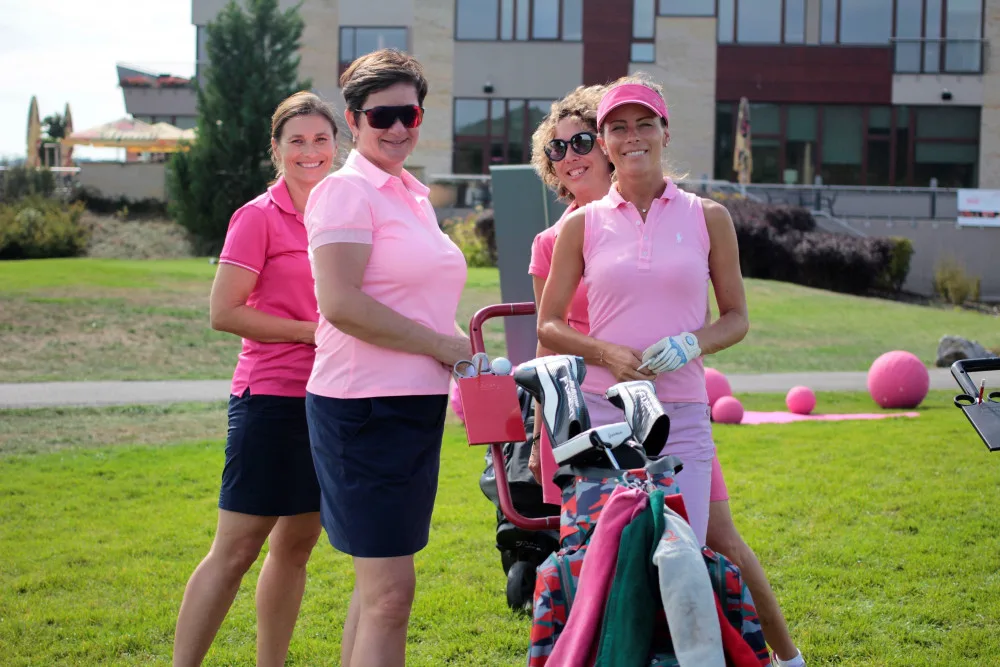Golfový turnaj pro Pink Bubble.