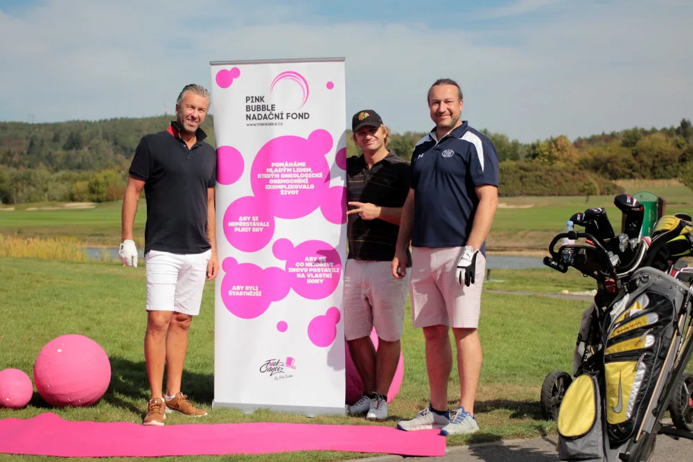 Golfový turnaj pro Pink Bubble, na které