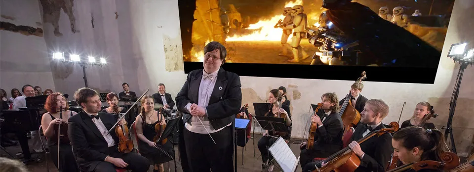 O slavností zakončení se postarají Smyčce Pražského filmového orchestru