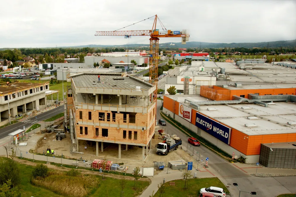 Lékařský dům Géčko nabídne ordinace pro lékaře i specialisty, ale i květiny nebo restauraci