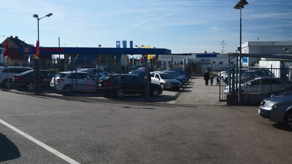 Výběr nového automobilu je vždy důležitým krokem.