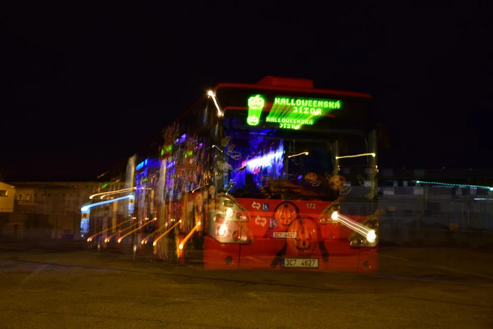 Budějovicemi projede halloweenský autobus. Nejlepší maska vyhraje tablet