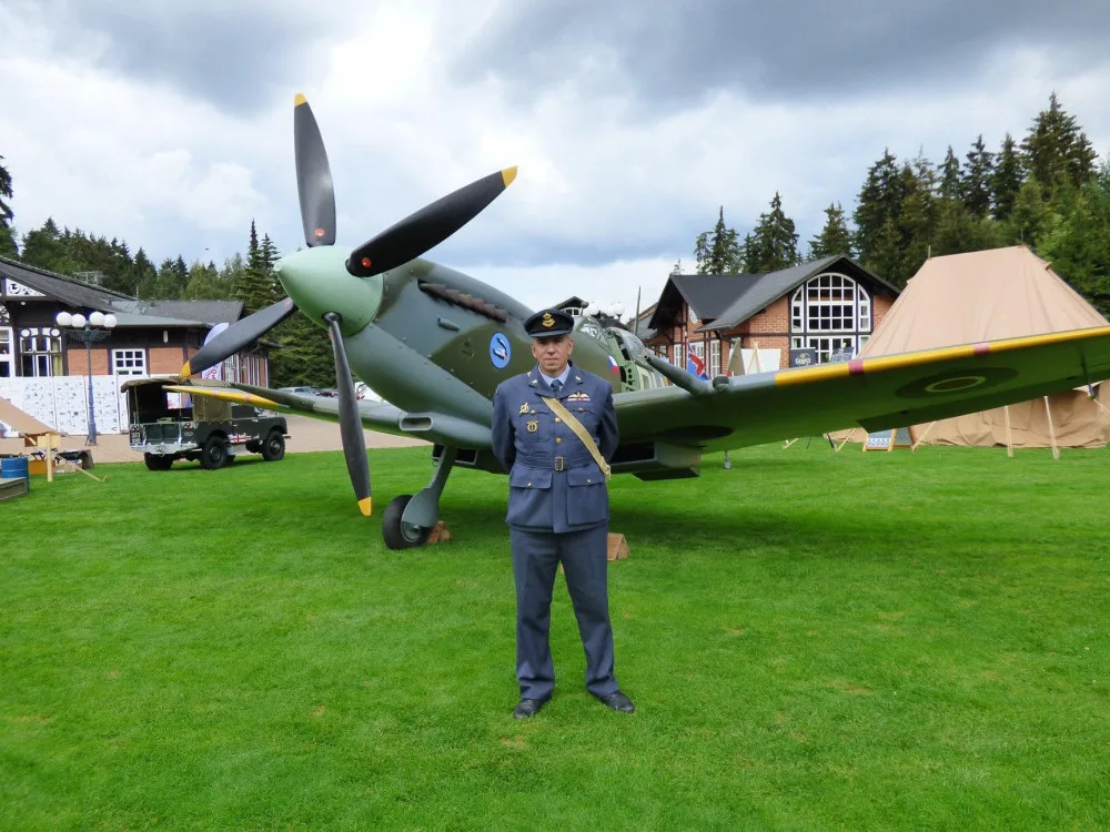V Budějcích na Lannovce přistane Spitfire, Czech Spitfire Club